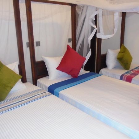 Surf Bay Resort Arugam Bay Buitenkant foto