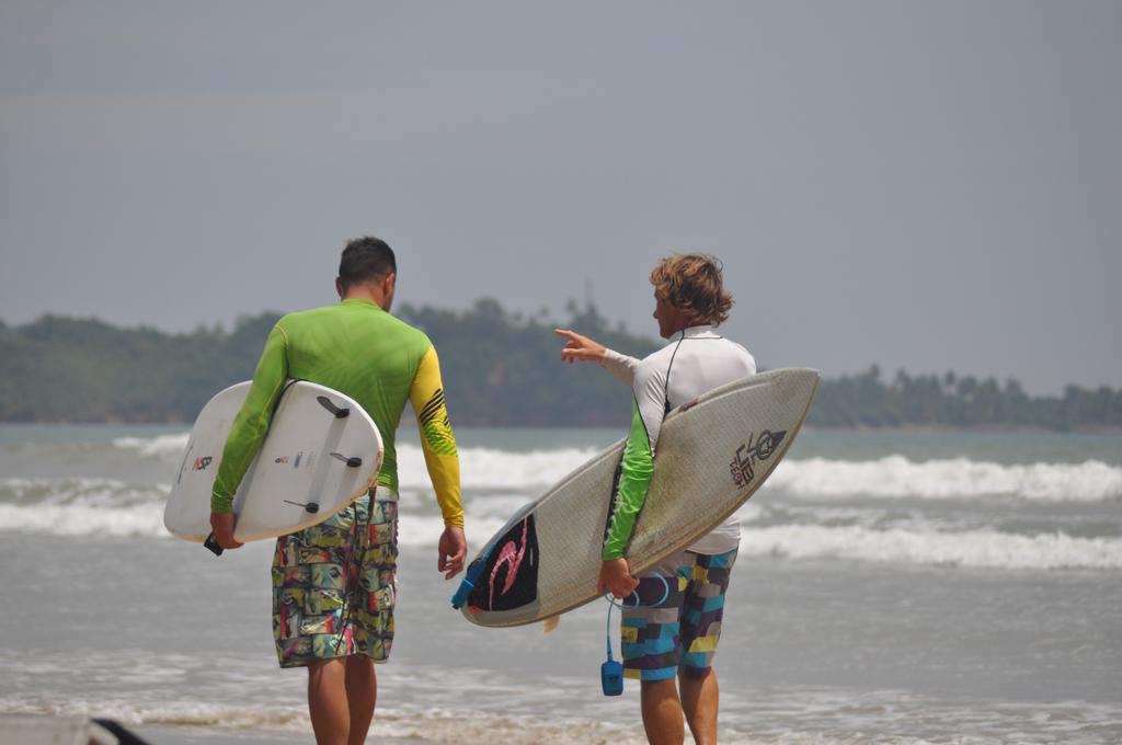 Surf Bay Resort Arugam Bay Buitenkant foto