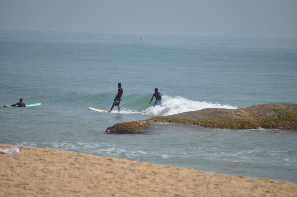 Surf Bay Resort Arugam Bay Buitenkant foto