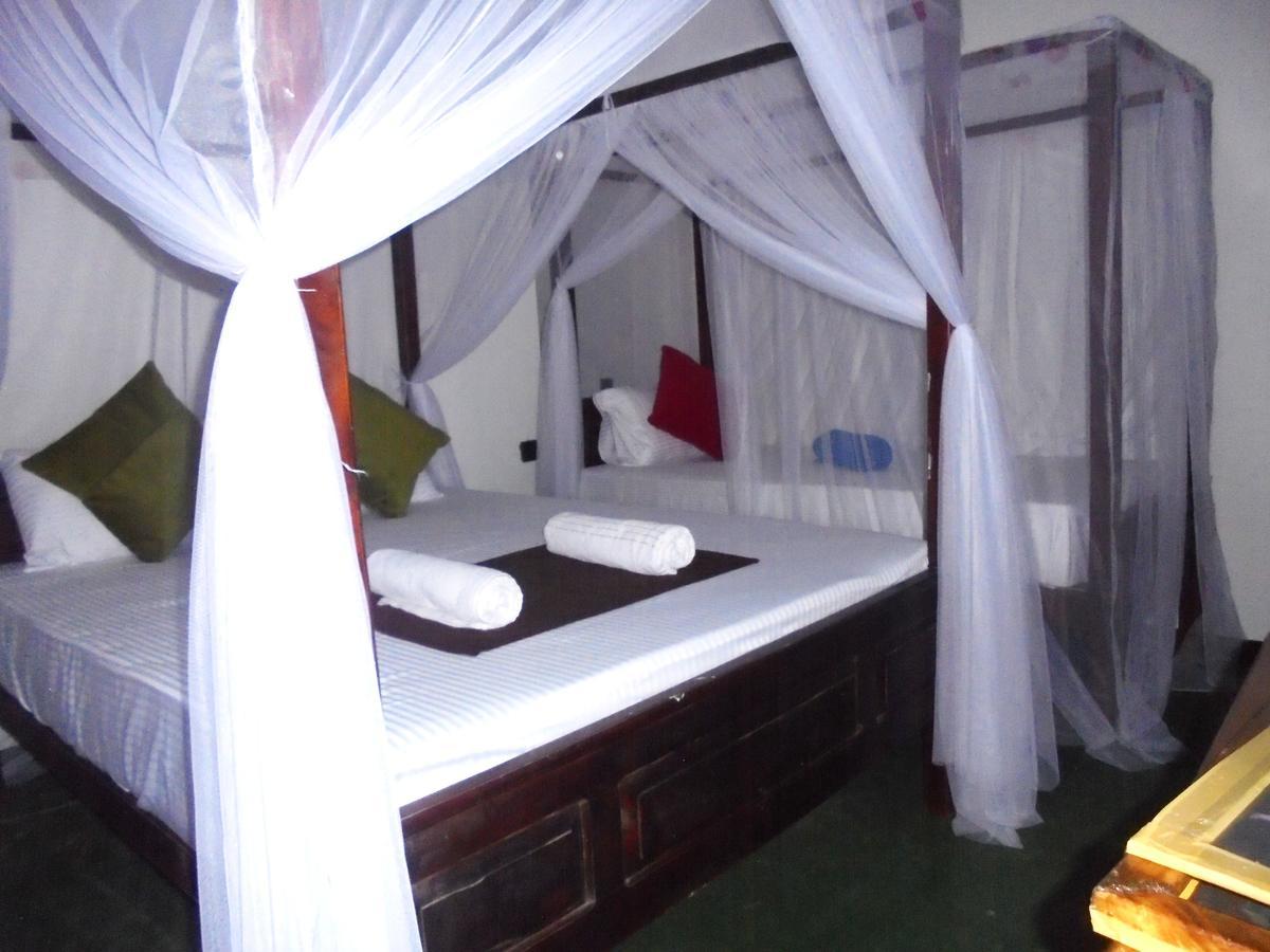 Surf Bay Resort Arugam Bay Buitenkant foto