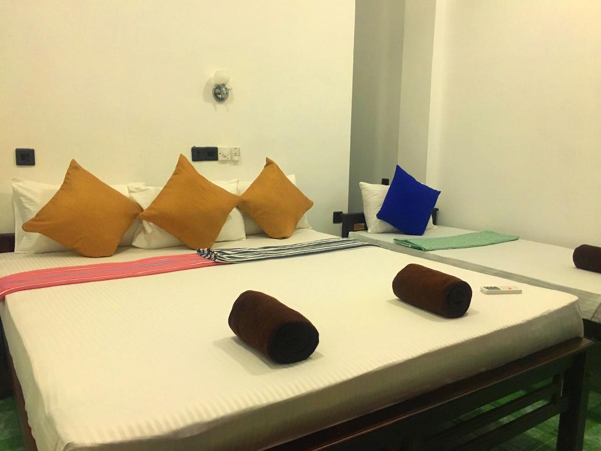 Surf Bay Resort Arugam Bay Buitenkant foto